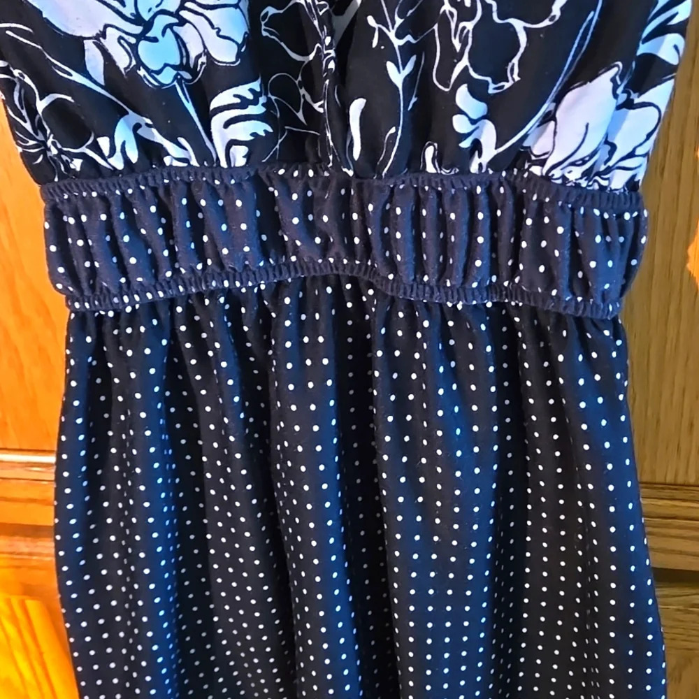 Connection 18 Maxi dress Black & White W/ Crisscross Spaghetti Straps Women sz S - Picture 3 of 11